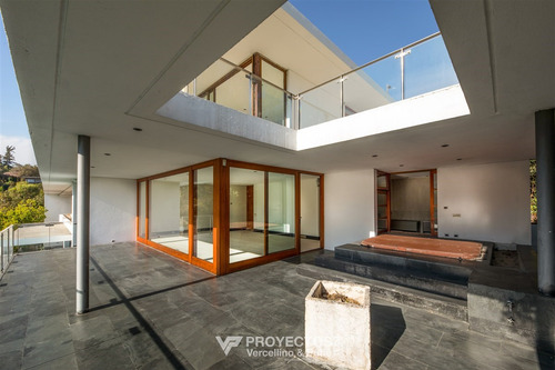 Espectacular Casa En Lo Curro Venta De 6 Dorm. En Vitacura