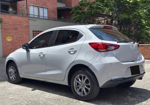 Mazda 2 New Touring 2024 1.5