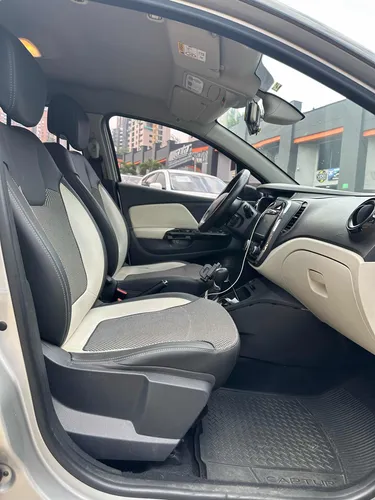 Renault Captur 2.0 Intens Automática