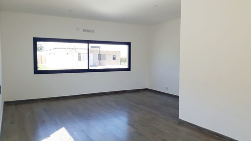 Imagen 2 de 13 de Antonini Modet - Casa En Venta En San Ramiro - Pilar Del Es