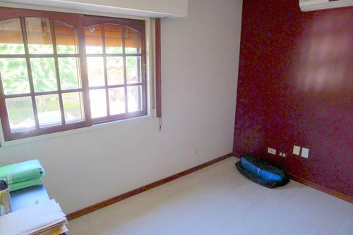 Imagen 26 de 29 de Barrio Parque Saavedra-magnífico Chalet Con Parque Y Piscina! Impecable Estado!