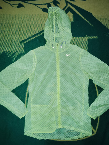 Cortaviento Nike Running Mujer (Usado)
