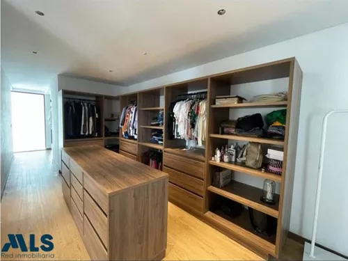 Hermosa Casa Moderna En El Escobero(mls#242569)