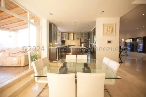 Casa Alto Hatillo 25-14141 R.e