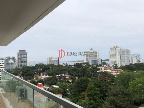 Imagen 2 de 27 de Piso Alto En Aidy Grill