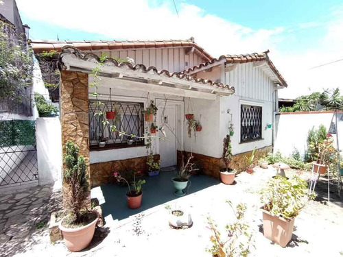 Imagen 2 de 9 de Chalet En Venta En Ituzaingo Norte