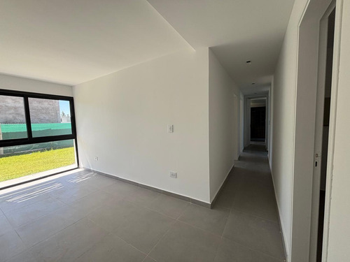 Casa En Venta En El Barrio Lar De Vieytes Iii