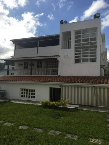 Imagen 2 de 23 de Esplendida Casa En Prados Del Este