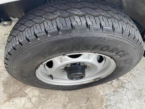 Imagen 7 de 14 de Nissan Np300 2011 2.4 Doble Cabina Típica Mt