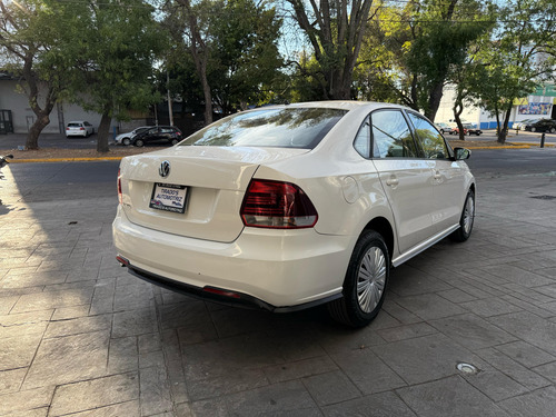 Volkswagen Vento 1.6 Starline Mt