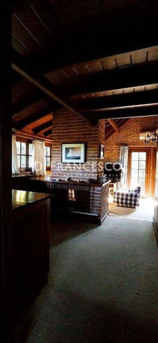 Venta - Casa De 7 Ambientes En Pinamar - Enorme Y Exclusiva
