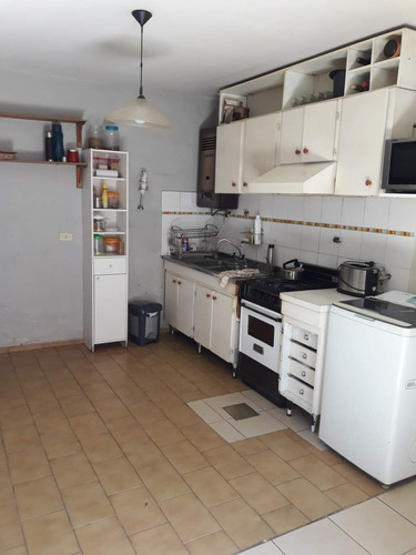 Duplex 2 Dorm Cochera Res V. Sarsfield