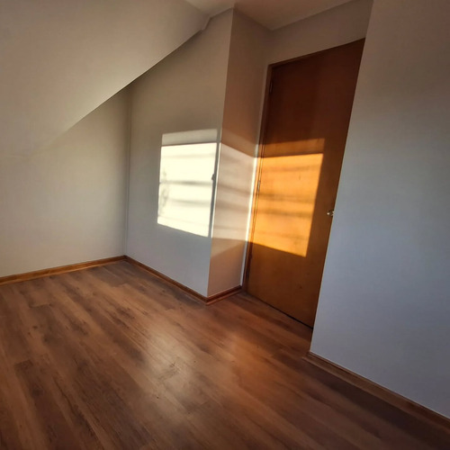 Se Arrienda Y/o Vende Amplia Y Cómoda Casa En Barrio Seguro