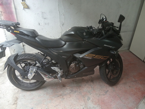Suzuki Ginser 250