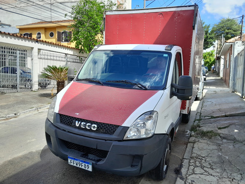 Iveco Daily 35s14 2014 Baú Plataforma Revisada Único Dono