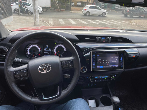 Imagem 7 de 12 de Toyota Hilux 2.8 Srx 50th Anniversary Cab. Dupla 4x4 Tdi