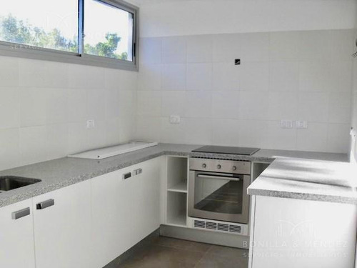 Silente, Torre I, 2 Dormitorios En Suite, Toilette, Garage En Sub Suelo, Dependencia Externa