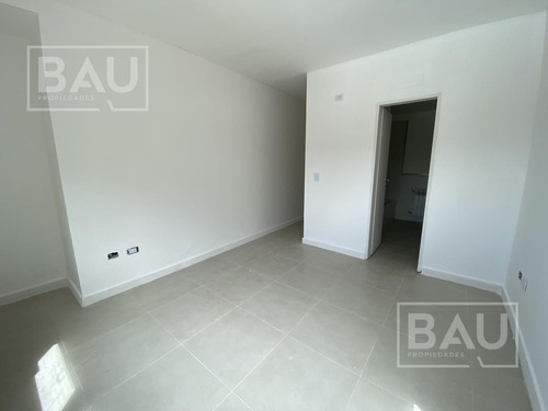 Dúplex Tipo Casa Con Jardín Y Parrilla Propios, Jardines Del Palmar, Nordelta