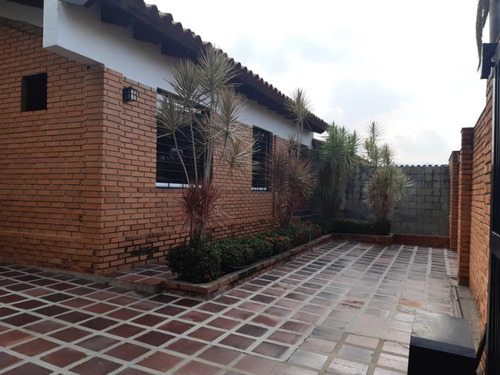 Imagen 3 de 14 de Metroinmuebles Vende Quinta En El Trigal Norte 0945