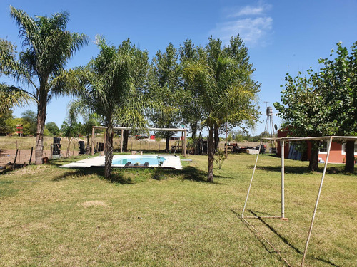 Venta Casa Quinta 4 Ambientes En Cañuelas, Cochera