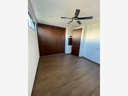 Imagen 9 de 12 de Casa Sola En Renta Temozon Norte