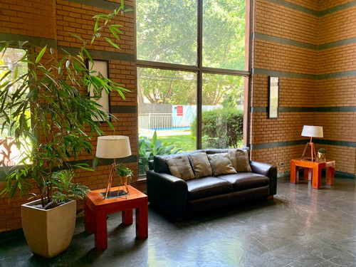 Cómodo/ Luminoso/ Impecable/ Ricardo Lyon/ 80m2