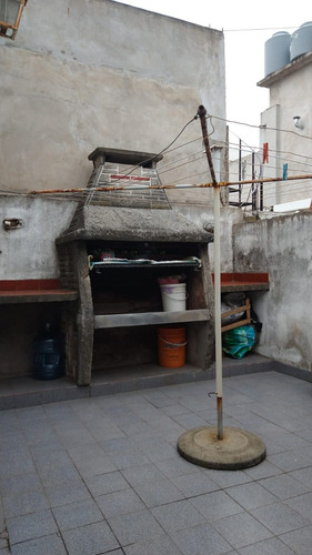 Casa Ubicada En Isidro Casanova, Partido De La Matanza, Excelente Ubicación.