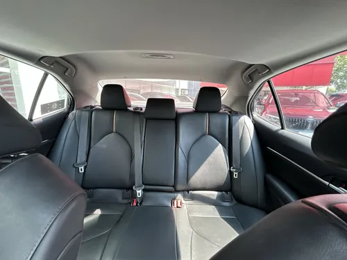 Toyota Camry XLE NAVI