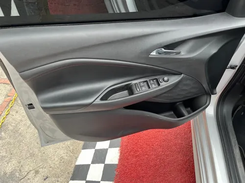 Chevrolet Onix RS 1.0 MT