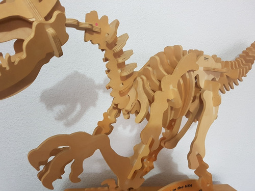 Dinosaurio Velociraptor De Madera Bc Bones Abierto P Armar (Usado)