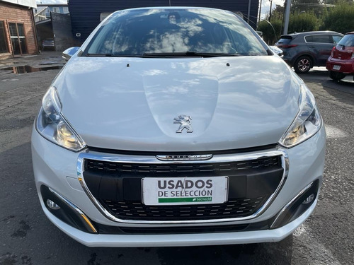 Peugeot 208 Puretech Hb 1.2 Año 2020