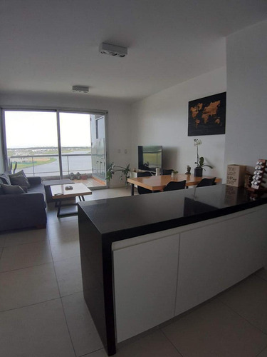 Imagen 2 de 13 de Nordelta | Qbay Golf | Excelente 2 Ambientes Con Terraza Y Vista Al Lago Central