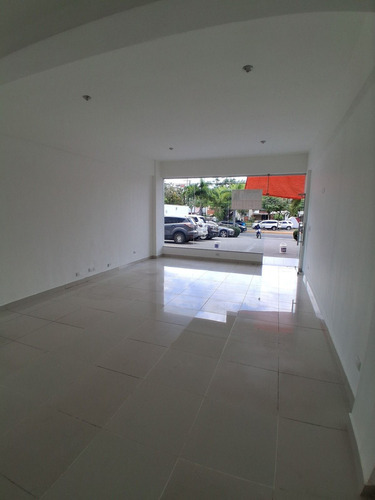 En Mirador Sur, Alquilo Local Comercial, Ubicación Privilegiada