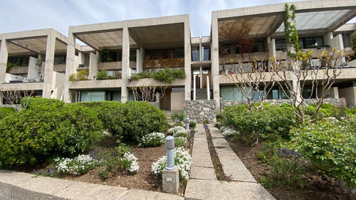 Exclusivo Triplex En Edificio Moderno, Ideal Para Familias