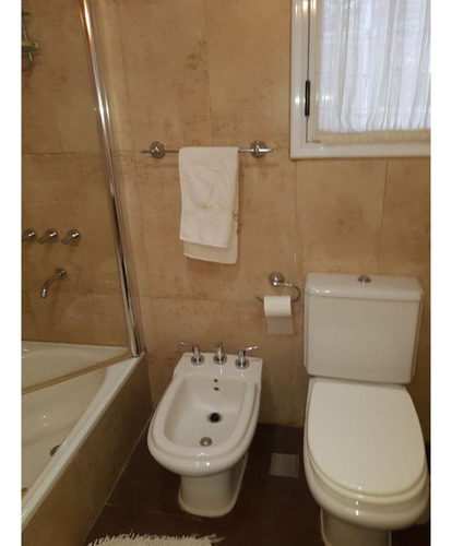 Venta Casa + Depto. Merlo Apto Credito. Calle Mitre Al 2000