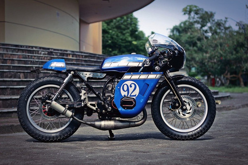 Imagen 3 de 10 de Mascara Carenado Cafe Racer Universal Moto Fairing 7''