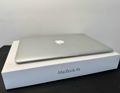 Macbook Air Como Nuevo, Ssd 128, 8 Gb, Intel I5, 13, 2015