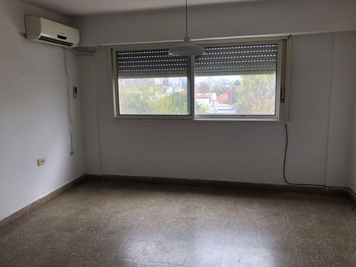 Imagen 5 de 9 de Venta Departamento - 38 E/ 11 Y 12