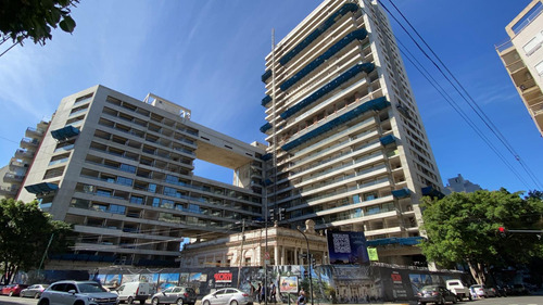 Venta Departamento De 4 Ambientes En Imponente Torre En Construcción En Coghlan