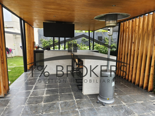Increible Casa En Exclusivo Condominio De Lo Barnechea