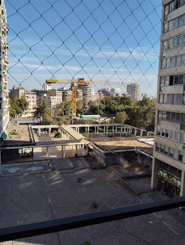 Departamento En Venta De 2 Dorm. En Providencia