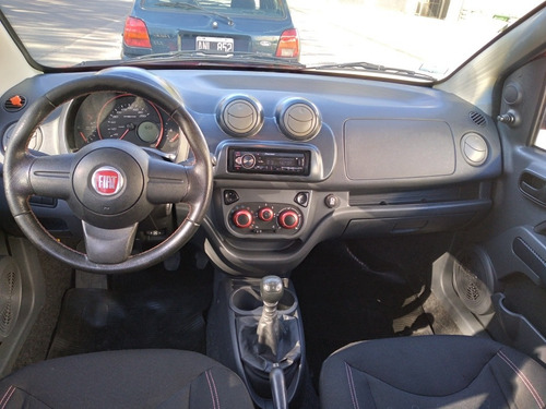 Imagen 10 de 15 de Fiat Uno 2011 1.4 Sporting