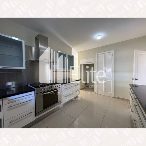 Casa En Renta En Calle Principal De Cumbres Del Lago Juriquilla Queretaro
