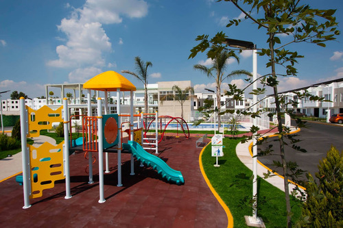 Venta De Casa Residencial De 3 Recamaras En Tecámac Ojo De Agua Con Casa Club Con Alberca