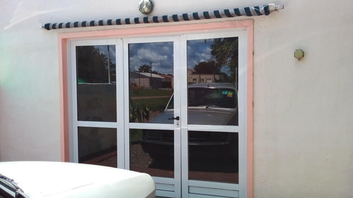 Casa En Venta - 3 Dormitorios 2 Baños - Cochera - 960mts2 - General Arenales