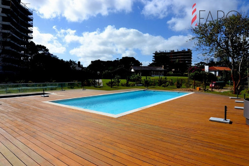 Imagen 19 de 30 de Apartamento En Brava 2 Dormitorios Con Terraza - Punta Del Este Brava