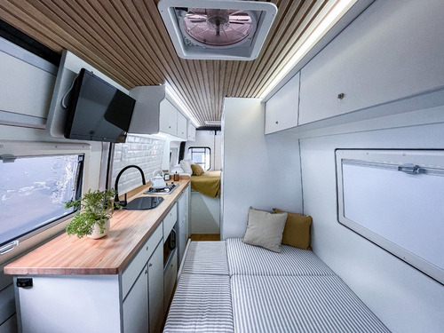 Equipamiento Motorhome Sprinter Mercedes Benz