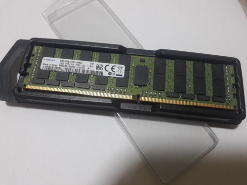 Imagem 1 de 1 de Memória Pc4-2400u 128gb M386aak40b40-cuc5q Lrdimm Servidor