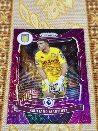 Carta Emiliano Dibu Martinez Prizm Epl 2021/22 Purple Mojo