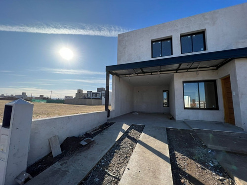 Imagen 2 de 27 de Venta Duplex En Docta. 3 Dorm.. Vista A Las Sierras. Calefaccion Central
